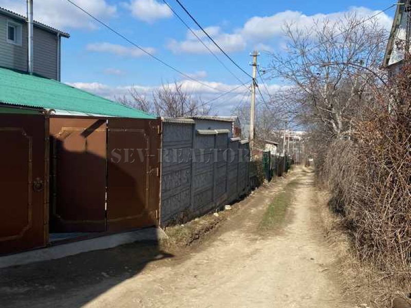 дом, комнат - 4, 10-й км., Севастополь, пл. 142 кв.м., код 29177